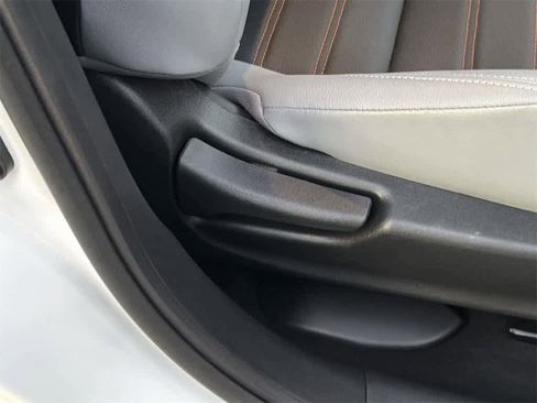 Used 2023 Nissan Kicks SR w/ SR Premium Package image 40