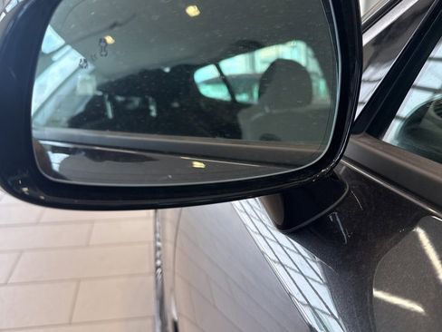 Used 2023 Kia Stinger GT2 image 12