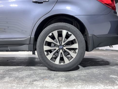 Used 2017 Subaru Outback 2.5i Limited image 11