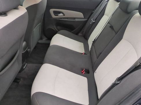 Used 2011 Chevrolet Cruze LS image 19