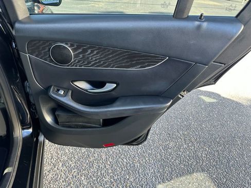 Used 2017 Mercedes-Benz GLC 300 image 19