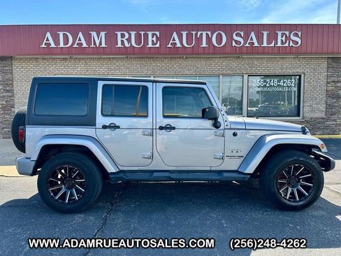 Used 2018 Jeep Wrangler Unlimited Sahara AWD/4WD image 1