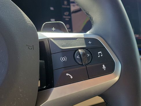 Used 2025 BMW X1 xDrive28i w/ M Sport Package image 31