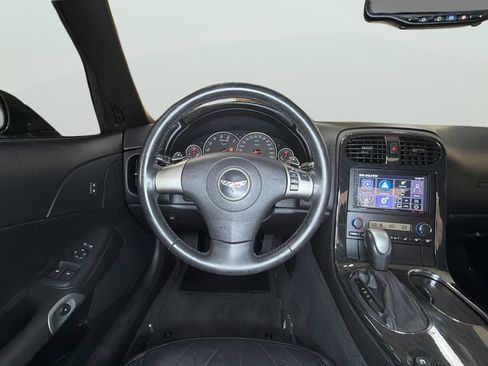 Used 2010 Chevrolet Corvette Grand Sport RWD image 17