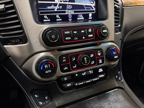 Used 2016 GMC Yukon Denali image 27