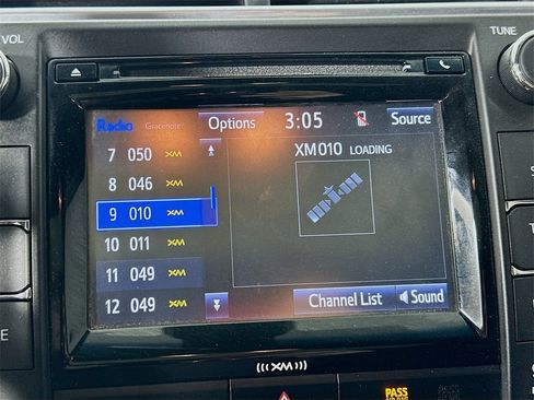 Used 2017 Toyota Camry XSE image 15