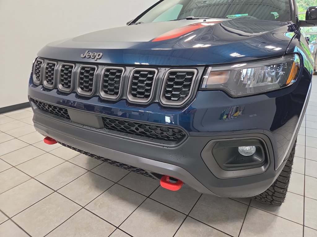 New 2026 Jeep Compass Trailhawk AWD/4WD image 15