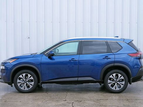 Used 2023 Nissan Rogue SV w/ SV Premium Package image 43