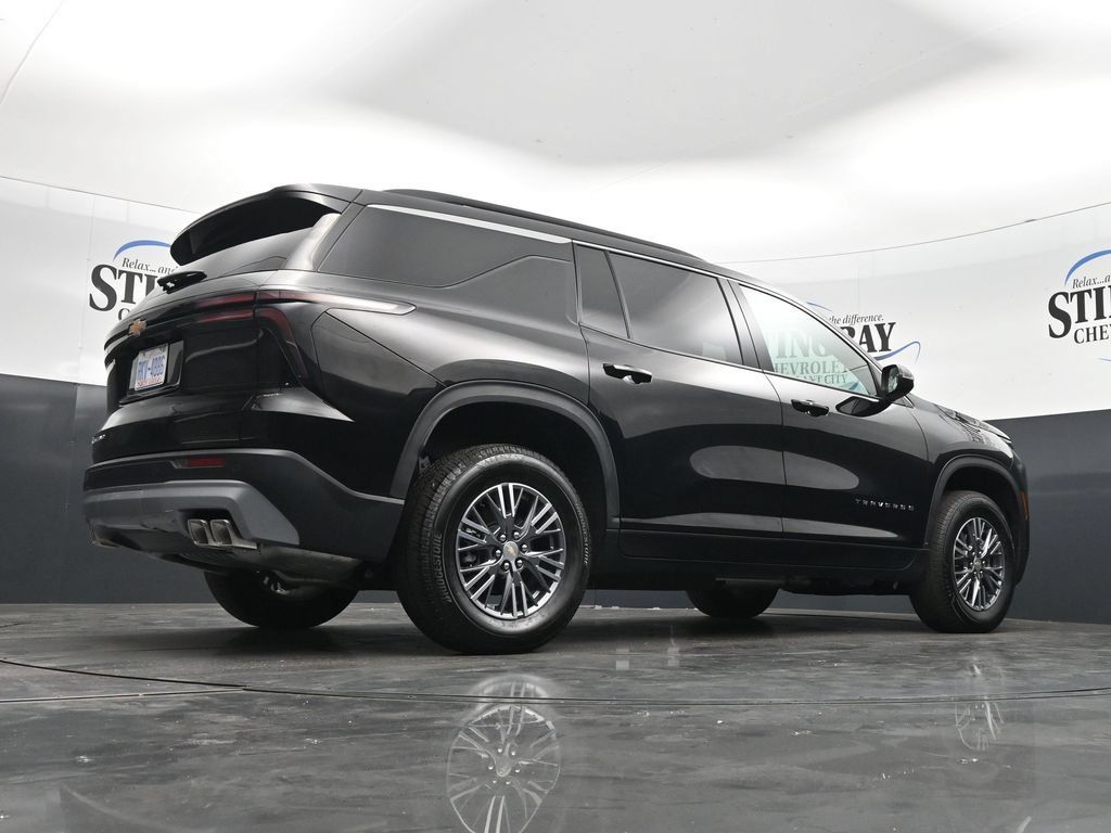 Certified 2026 Chevrolet Traverse LT AWD/4WD image 32
