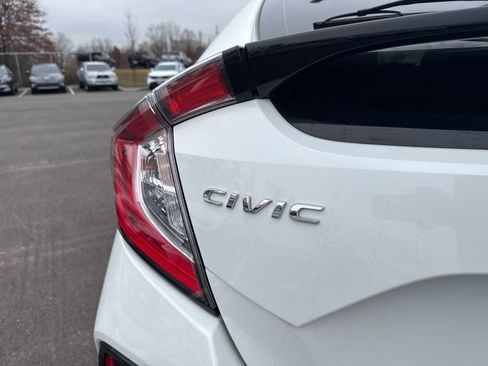 Used 2018 Honda Civic EX image 9