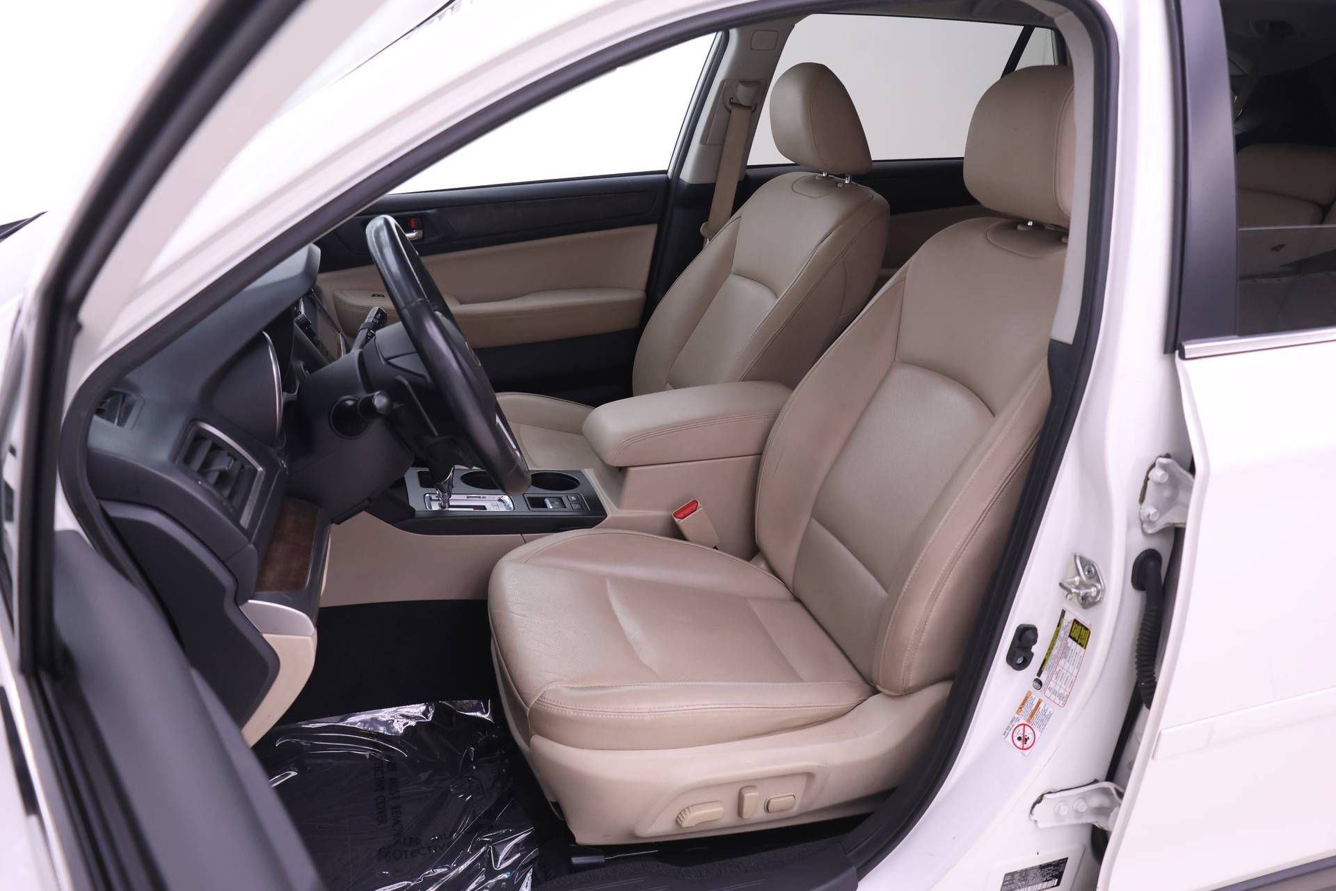 Used 2015 Subaru Outback 2.5i Limited AWD/4WD image 4