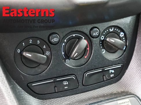 Used 2018 Ford Transit Connect XL FWD image 20