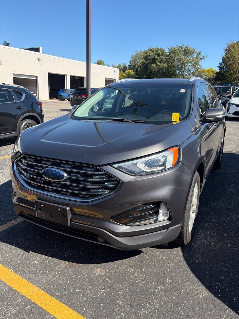 Used 2019 Ford Edge SEL w/ Cold Weather Package AWD/4WD image 1