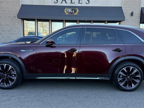 Used 2024 MAZDA CX-90 Plug-In Hybrid w/ Premium Plus image 2