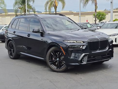 Used 2024 BMW X7 xDrive40i w/ M Sport Package AWD/4WD image 2