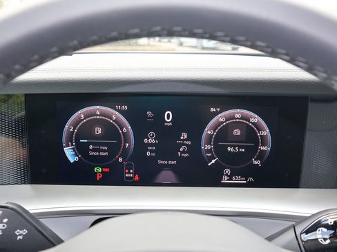 New 2026 Volkswagen Tiguan SE R-Line AWD/4WD image 22