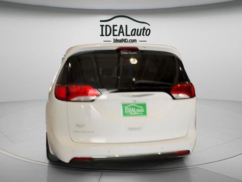 Used 2020 Chrysler Pacifica Touring-L w/ Advanced Safetytec Group FWD image 7
