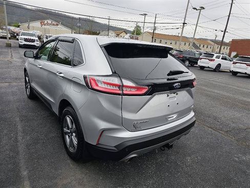 Used 2019 Ford Edge SEL w/ Equipment Group 201A AWD/4WD image 6