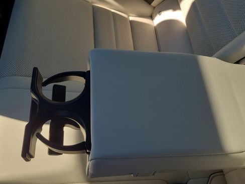 Used 2022 Lexus IS 350 F Sport image 11