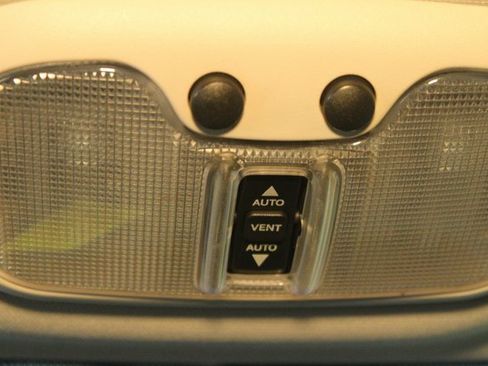 Used 2016 Jeep Patriot High Altitude image 24