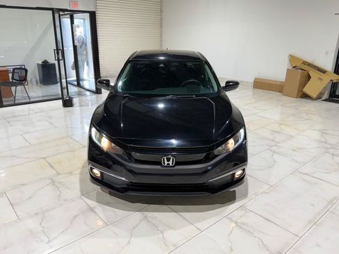 Used 2019 Honda Civic EX image 2