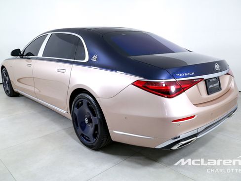Used 2023 Mercedes-Benz Maybach S 680 4MATIC w/ Manufaktur Leather Package image 6