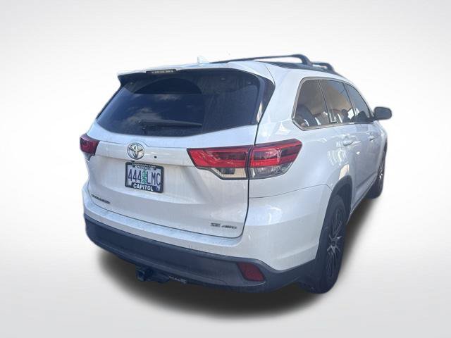 Used 2018 Toyota Highlander SE AWD/4WD image 6