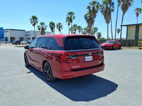 Used 2023 Honda Odyssey Sport image 6