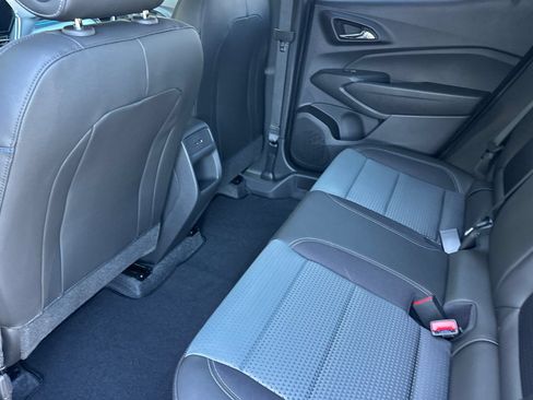 New 2026 Chevrolet Trax LT w/ Sunroof Package FWD image 13