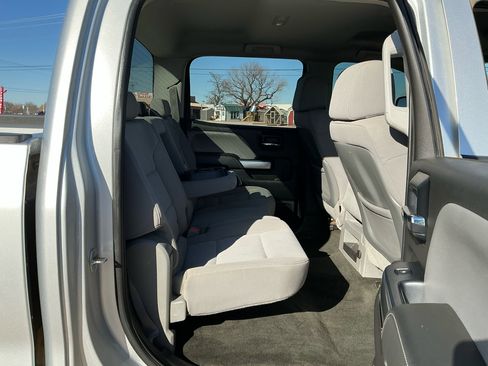 Used 2015 Chevrolet Silverado 3500 LT w/ LT Convenience Package image 17