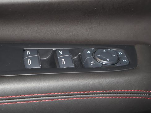 Used 2025 GMC Yukon AT4 Ultimate image 36