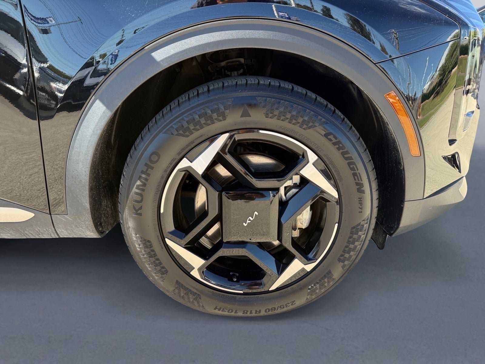 Used 2026 Kia Sportage EX FWD image 9