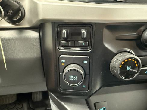 Used 2024 Ford F250 XLT image 45