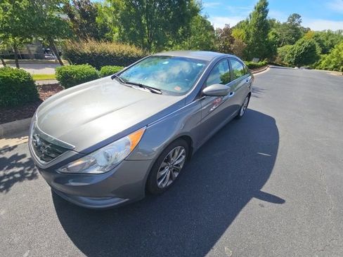Used 2013 Hyundai Sonata SE FWD image 3