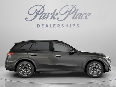 Used 2026 Mercedes-Benz GLC 300 4MATIC image 34
