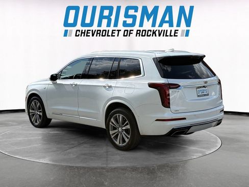 Used 2022 Cadillac XT6 Premium Luxury w/ Technology Package AWD/4WD image 4