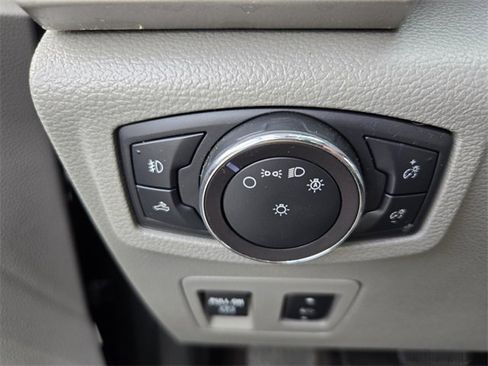 Certified 2019 Ford F150 Lariat image 34