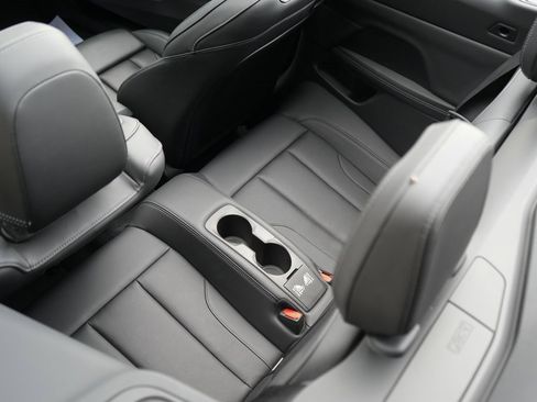 Used 2024 BMW 430i Convertible w/ Convenience Package image 31