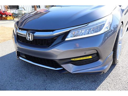 Used 2016 Honda Accord Touring image 43