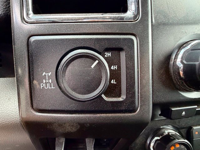 Used 2017 Ford F250 XLT w/ XLT Value Package AWD/4WD image 13