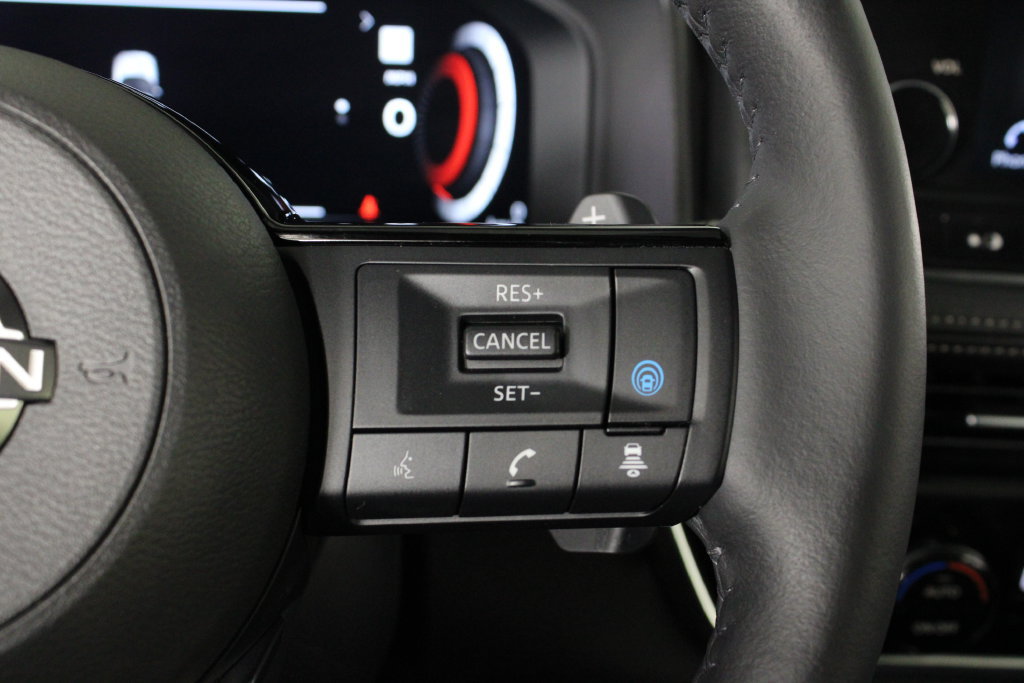 Certified 2023 Nissan Rogue Platinum FWD image 30