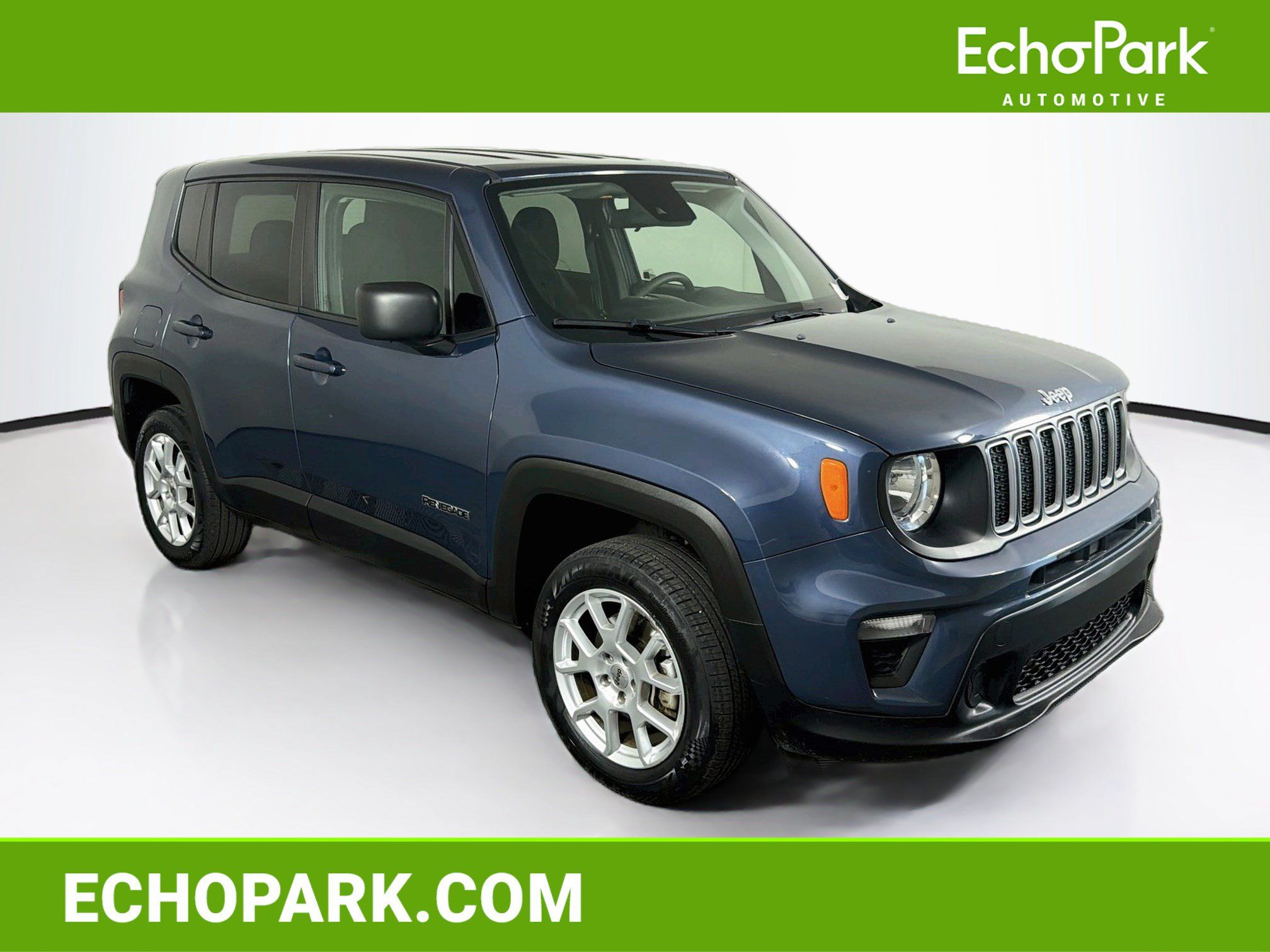 Used 2023 Jeep Renegade Latitude AWD/4WD image 1