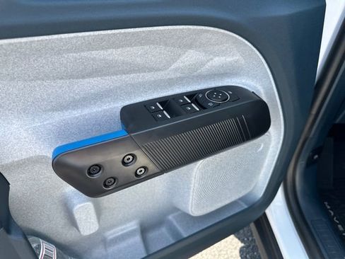 New 2025 Ford Maverick XLT w/ XLT Luxury Package image 26