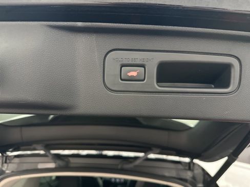 Used 2023 Honda Pilot EX-L image 39