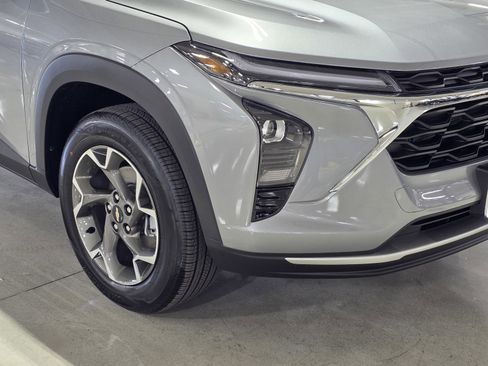 New 2026 Chevrolet Trax LT image 10