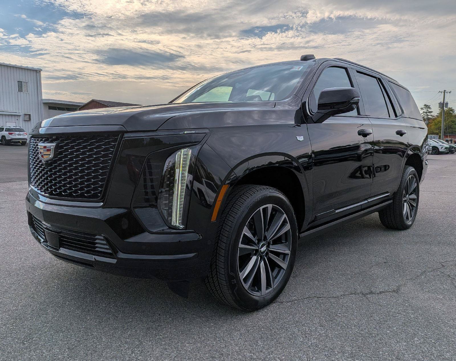 Used 2026 Cadillac Escalade Sport AWD/4WD image 4