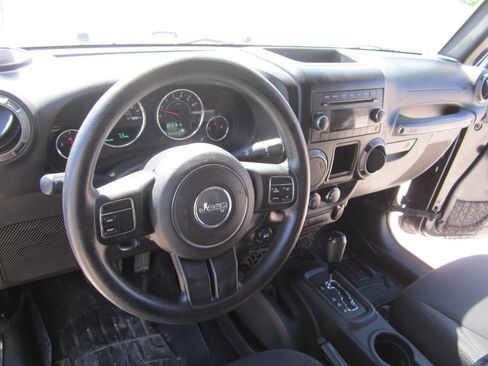 Used 2015 Jeep Wrangler Sport image 8