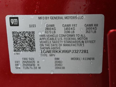 Used 2023 Chevrolet Traverse Premier FWD image 17