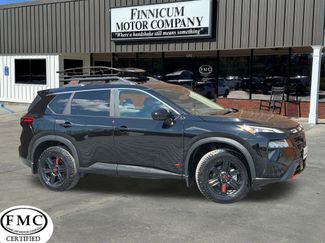 Used 2025 Nissan Rogue SV video 1