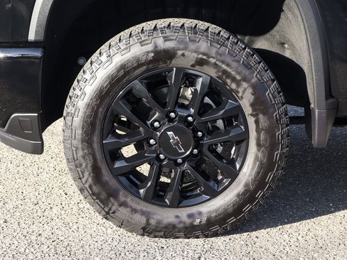 Used 2025 Chevrolet Silverado 2500 LT w/ Trail Boss Package image 44